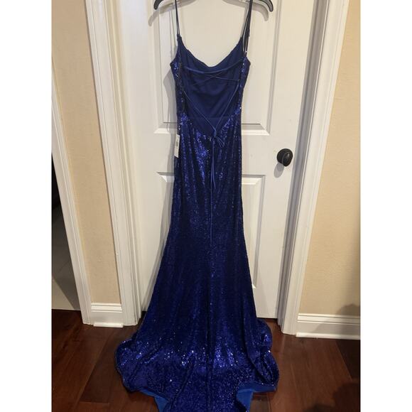 B Darlin NWT Sequin Strappy Sleeveless Gown With Train Royal Blue Size 9/10 - Picture 1 of 10